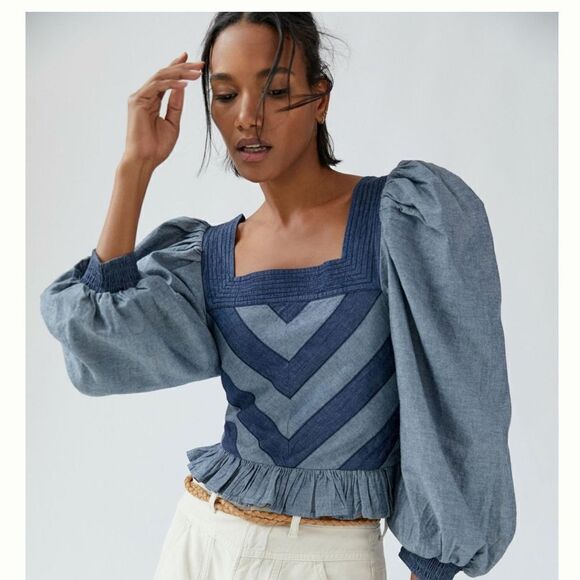 NWT Anthropologie × Love the Label Smocked Puff Sleeve Top size XS - Picture 1 of 9